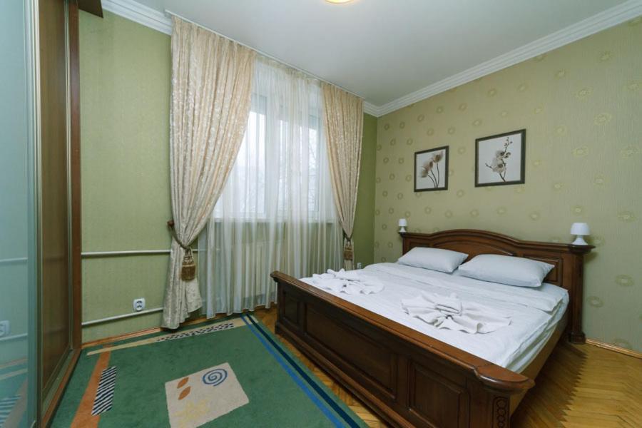 Three-Room Apartments At The Polytechnic Institute Kiev Exterior foto